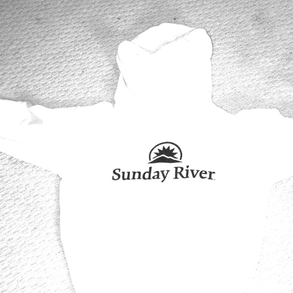 Vineyard Vines Other - Vineyard vines shorts, 2 sweatshirts